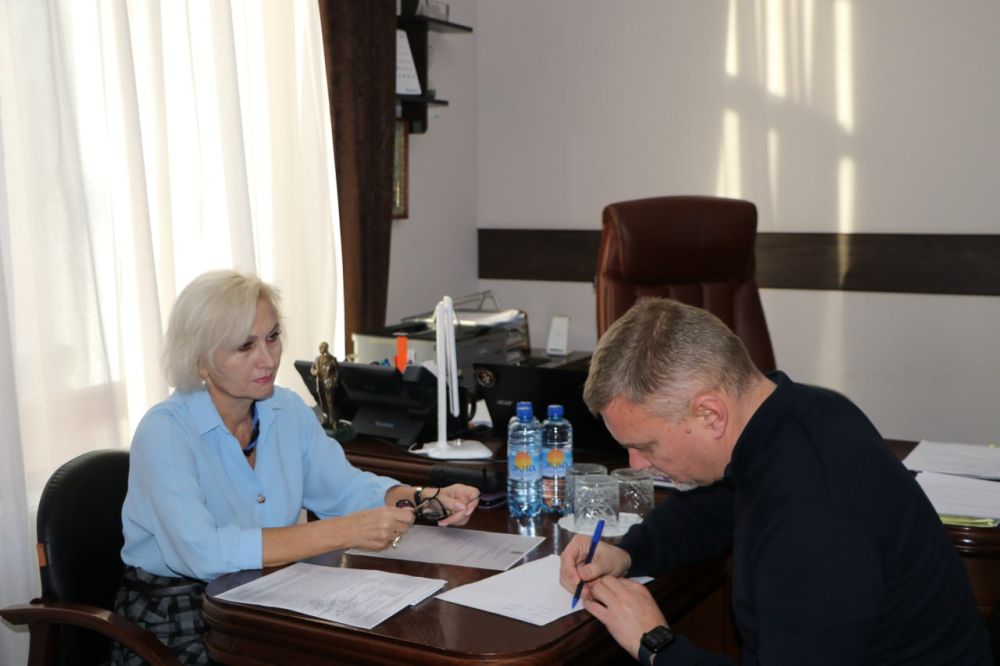 Игорь Ткаченко: Продолжаю проводить встречи с депутатами Феодосийского городского совета в рамках проекта «Депутатский час» Игорь Ткаченко: Продолжаю проводить встречи с депутатами Феодосийского городского совета в рамках проекта «Депутатский час»