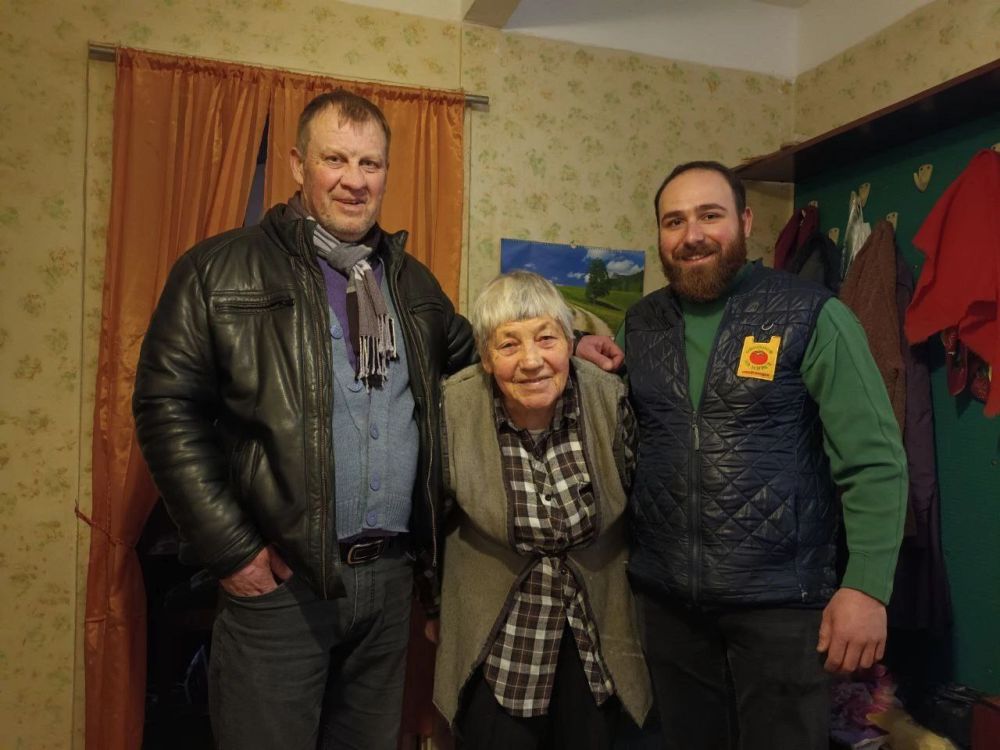 «Материнское сердце». В Гаспре в преддверии Международного женского дня поздравляли жительниц посёлка, имеющих статус детей войны «Материнское сердце». В Гаспре в преддверии Международного женского дня поздравляли жительниц посёлка, имеющих статус детей войны