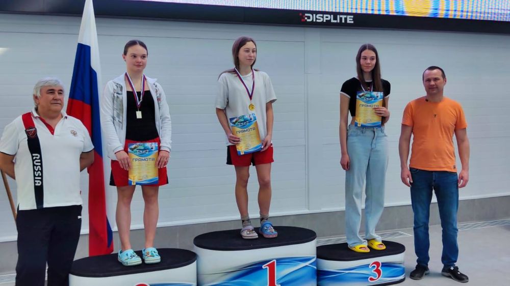 #знайнаших. Керчане показали отличные результаты на турнире "FINNA CUP" Соревнования прошли 1 марта 2025 года в городе Симферополь во Дворце водных видов спорта ГБУ ДО РК "СШ ВВС"им. Маргаритова В.С.". Всего принимали... #знайнаших. Керчане показали отличные результаты на турнире "FINNA CUP" Соревнования прошли 1 марта 2025 года в городе Симферополь во Дворце водных видов спорта ГБУ ДО РК "СШ ВВС"им. Маргаритова В.С.". Всего принимали...