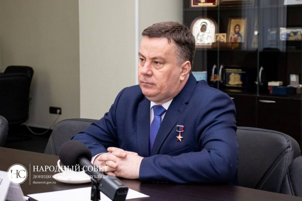 Донецкую Народную Республику посетил депутат Государственного Совета Республики Крым Виктор Аносов Донецкую Народную Республику посетил депутат Государственного Совета Республики Крым Виктор Аносов