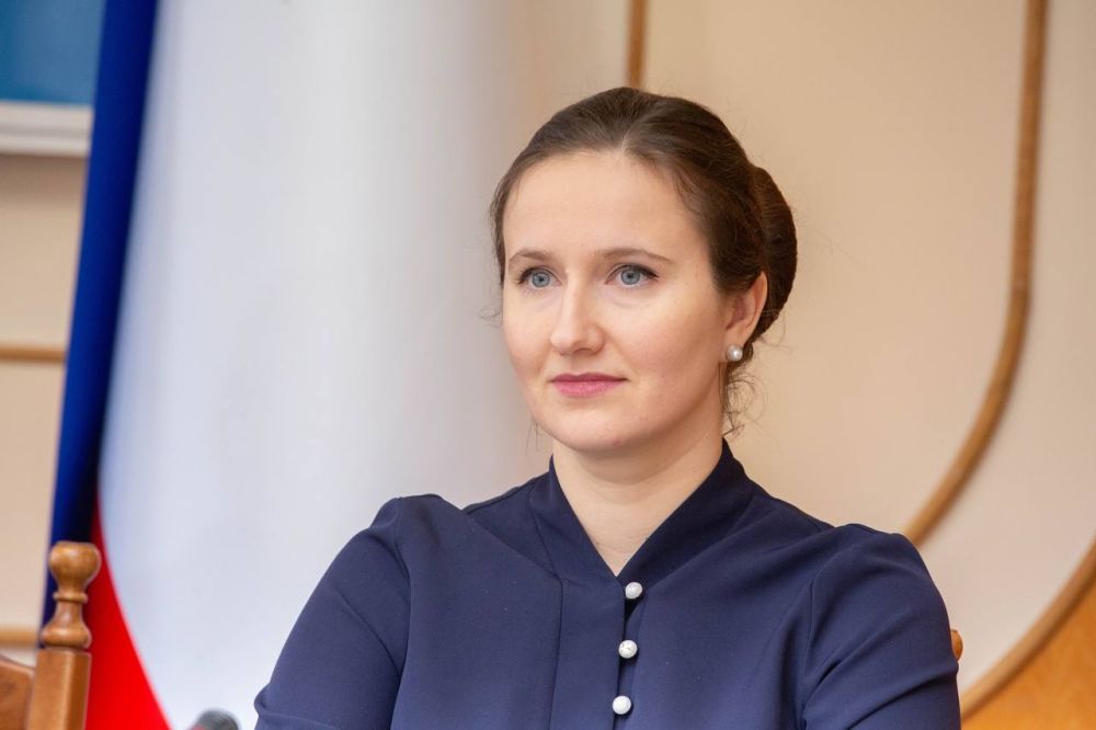 Кадровое обеспечение организаций здравоохранения и образования обсудили в рамках «правительственного часа» в Госдуме РФ. Главы профильных комитетов крымского парламента и представители республиканских министерств приняли... Кадровое обеспечение организаций здравоохранения и образования обсудили в рамках «правительственного часа» в Госдуме РФ. Главы профильных комитетов крымского парламента и представители республиканских министерств приняли...
