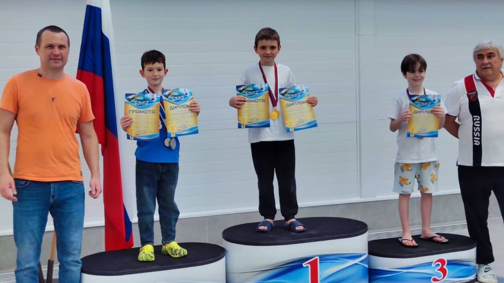 #знайнаших. Керчане показали отличные результаты на турнире "FINNA CUP" Соревнования прошли 1 марта 2025 года в городе Симферополь во Дворце водных видов спорта ГБУ ДО РК "СШ ВВС"им. Маргаритова В.С.". Всего принимали... #знайнаших. Керчане показали отличные результаты на турнире "FINNA CUP" Соревнования прошли 1 марта 2025 года в городе Симферополь во Дворце водных видов спорта ГБУ ДО РК "СШ ВВС"им. Маргаритова В.С.". Всего принимали...