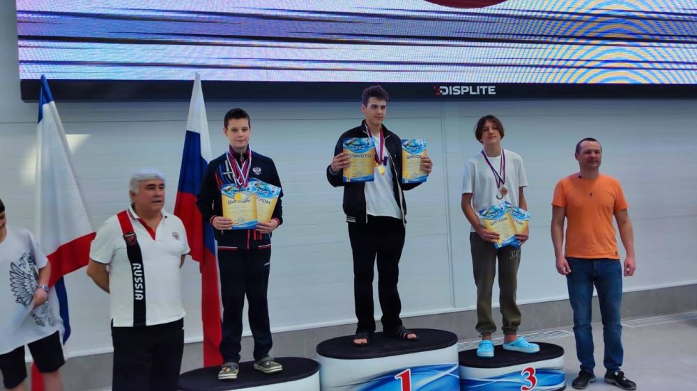 #знайнаших. Керчане показали отличные результаты на турнире "FINNA CUP" Соревнования прошли 1 марта 2025 года в городе Симферополь во Дворце водных видов спорта ГБУ ДО РК "СШ ВВС"им. Маргаритова В.С.". Всего принимали... #знайнаших. Керчане показали отличные результаты на турнире "FINNA CUP" Соревнования прошли 1 марта 2025 года в городе Симферополь во Дворце водных видов спорта ГБУ ДО РК "СШ ВВС"им. Маргаритова В.С.". Всего принимали...