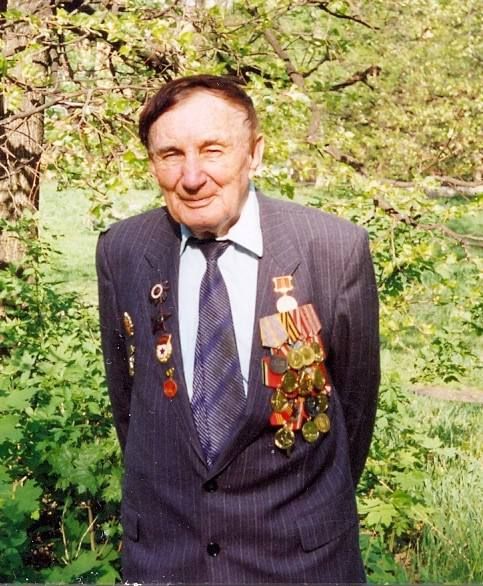 Федоров Валентин Фёдорович, прадед прокурора отдела по надзору за исполнением законодательства о противодействии коррупции прокуратуры республики Анны Дородных Федоров Валентин Фёдорович, прадед прокурора отдела по надзору за исполнением законодательства о противодействии коррупции прокуратуры республики Анны Дородных