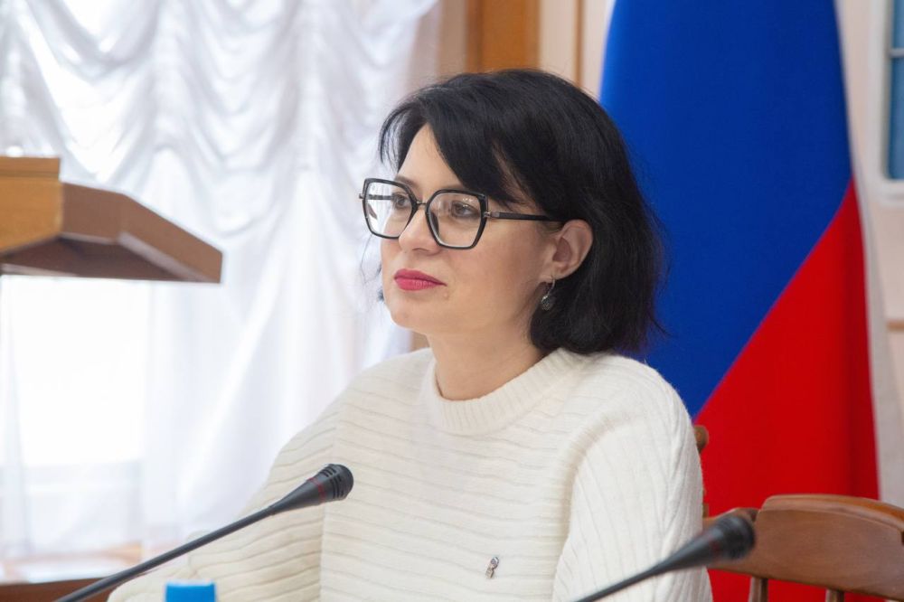 Кадровое обеспечение организаций здравоохранения и образования обсудили в рамках «правительственного часа» в Госдуме РФ. Главы профильных комитетов крымского парламента и представители республиканских министерств приняли... Кадровое обеспечение организаций здравоохранения и образования обсудили в рамках «правительственного часа» в Госдуме РФ. Главы профильных комитетов крымского парламента и представители республиканских министерств приняли...