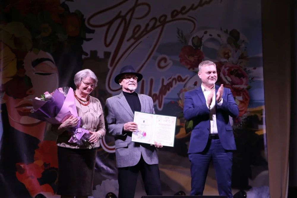 Игорь Ткаченко: Сегодня мы славили женщин. В клубе войсковой части состоялся концерт-поздравление в честь предстоящего женского праздника 8 Марта Игорь Ткаченко: Сегодня мы славили женщин. В клубе войсковой части состоялся концерт-поздравление в честь предстоящего женского праздника 8 Марта