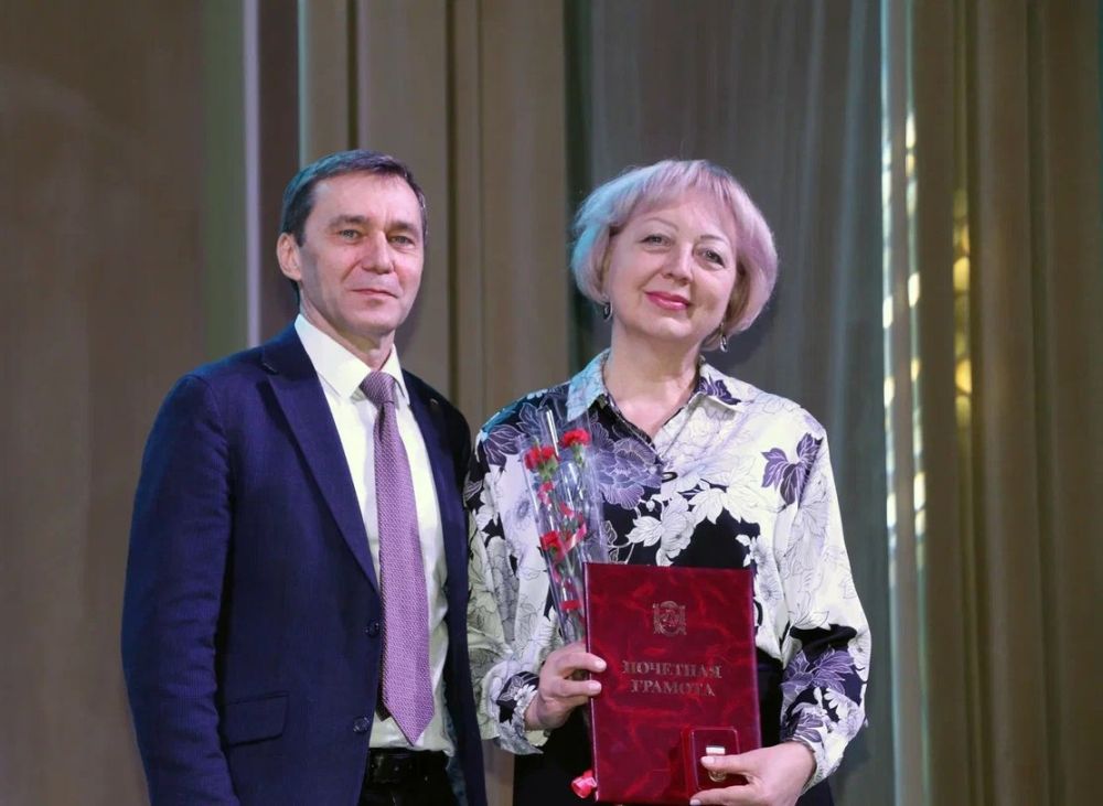 Игорь Ткаченко: Сегодня мы славили женщин. В клубе войсковой части состоялся концерт-поздравление в честь предстоящего женского праздника 8 Марта Игорь Ткаченко: Сегодня мы славили женщин. В клубе войсковой части состоялся концерт-поздравление в честь предстоящего женского праздника 8 Марта