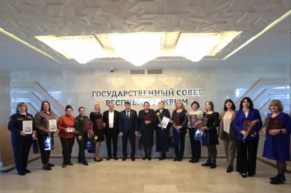 Владимир Константинов: В канун Международного женского дня наградил крымчанок: участниц СВО, сотрудников МВД и МЧС, педагогов, врачей, спортсменок, деятелей культуры, социальных работников Владимир Константинов: В канун Международного женского дня наградил крымчанок: участниц СВО, сотрудников МВД и МЧС, педагогов, врачей, спортсменок, деятелей культуры, социальных работников