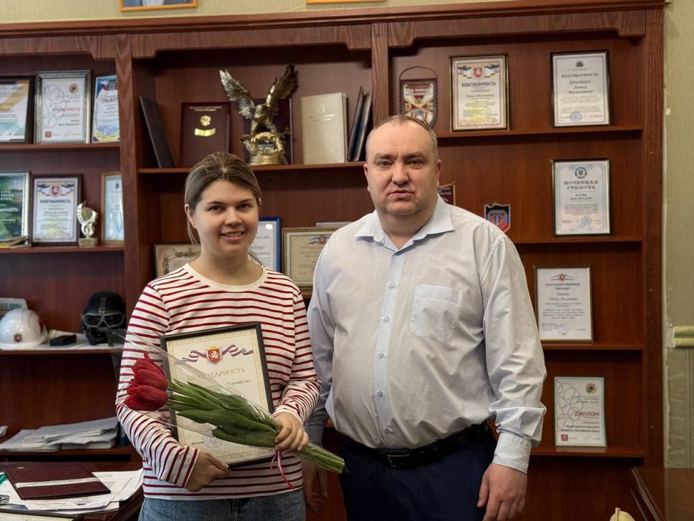 В связи с празднованием «Международного женского дня» поздравил сотрудников за добросовестный труд, ответственное исполнение должностных обязанностей и плодотворную работу В связи с празднованием «Международного женского дня» поздравил сотрудников за добросовестный труд, ответственное исполнение должностных обязанностей и плодотворную работу