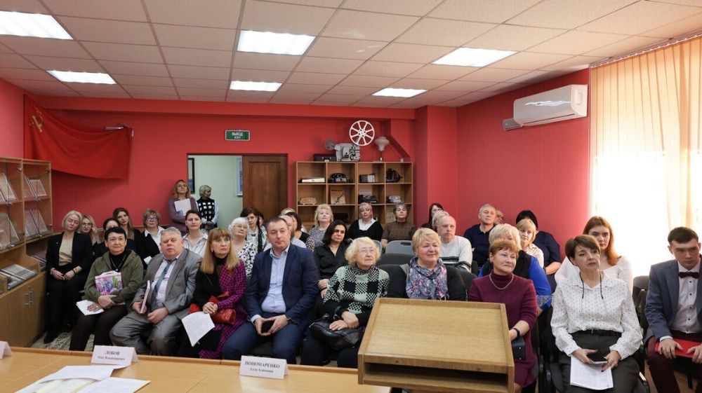 В Госкомархиве презентована Книга почета архивистов В Госкомархиве презентована Книга почета архивистов