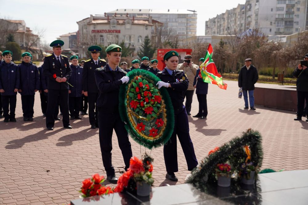 В Евпаторию прибыла «Эстафета Победы» В Евпаторию прибыла «Эстафета Победы»