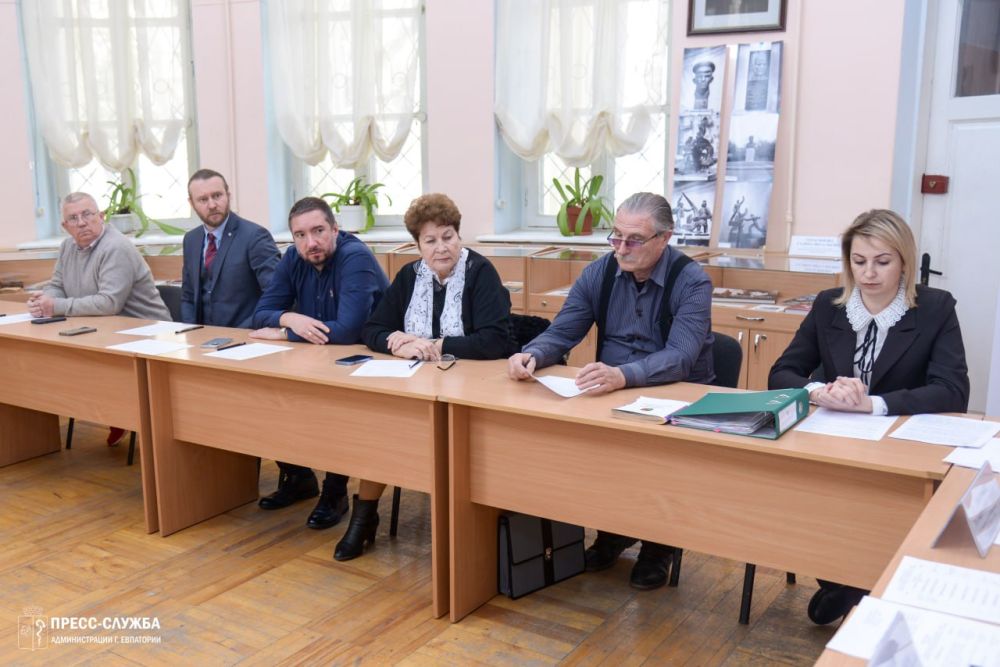 В Евпатории определили лауреатов премии им. Дувана В Евпатории определили лауреатов премии им. Дувана