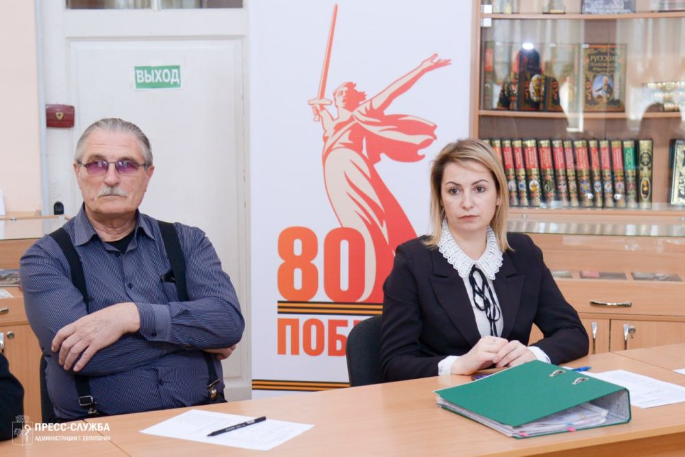 В Евпатории определили лауреатов премии им. Дувана В Евпатории определили лауреатов премии им. Дувана