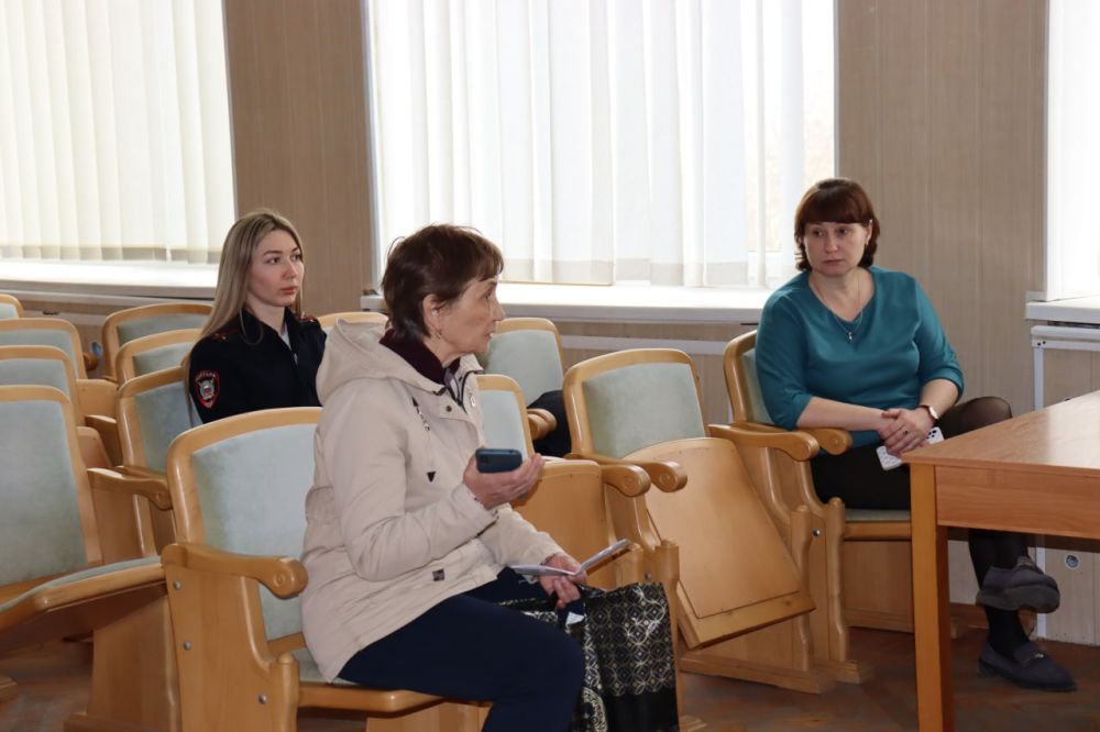 В администрации Симферопольского района прошла комиссия по административным правонарушениям В администрации Симферопольского района прошла комиссия по административным правонарушениям