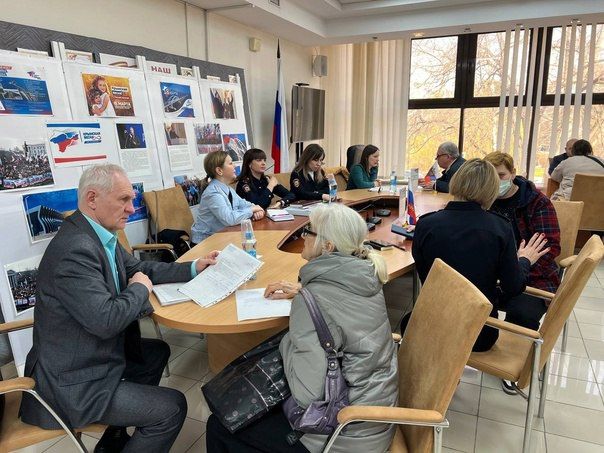 В конференц-зале Министерства юстиции Республики Крым состоялся Единый день оказания гражданам бесплатной юридической помощи, приуроченный ко Дню Общекрымского референдума 2014 года и Дню воссоединения Крыма с Россией В конференц-зале Министерства юстиции Республики Крым состоялся Единый день оказания гражданам бесплатной юридической помощи, приуроченный ко Дню Общекрымского референдума 2014 года и Дню воссоединения Крыма с Россией