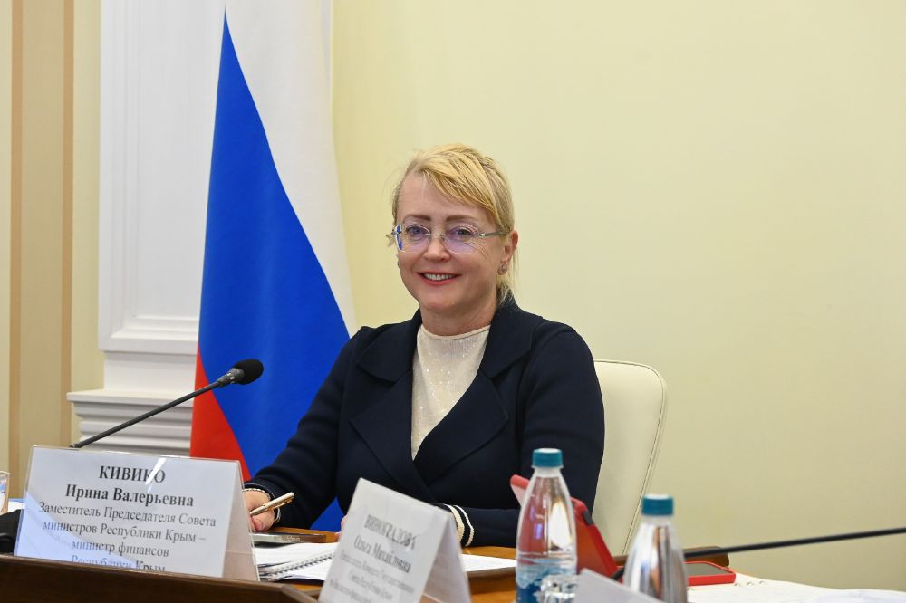 На рабочем совещании по вопросам социально-экономического развития региона первый заместитель министра экономического развития Республики Крым Роман Хитущенко рассказал об итогах работы Минэкономразвития РК в 2024 году и... На рабочем совещании по вопросам социально-экономического развития региона первый заместитель министра экономического развития Республики Крым Роман Хитущенко рассказал об итогах работы Минэкономразвития РК в 2024 году и...