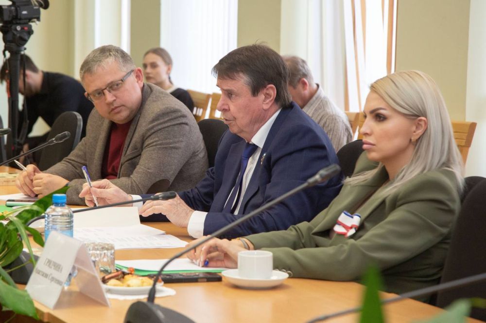 Анастасия Гридчина: Крым посетила делегация международной общественной организации Императорского Православного Палестинского Общества Калужского регионального отделения, а также депутат законодательного собрания Калужской... Анастасия Гридчина: Крым посетила делегация международной общественной организации Императорского Православного Палестинского Общества Калужского регионального отделения, а также депутат законодательного собрания Калужской...