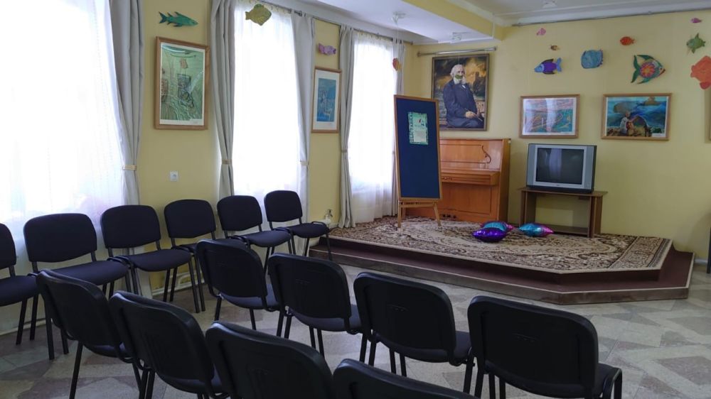 Игорь Ткаченко: По поручению Главы Крыма Сергея Валерьевича Аксенова сегодня в детскую художественную школу им. Айвазовского привезли две муфельные печи Игорь Ткаченко: По поручению Главы Крыма Сергея Валерьевича Аксенова сегодня в детскую художественную школу им. Айвазовского привезли две муфельные печи