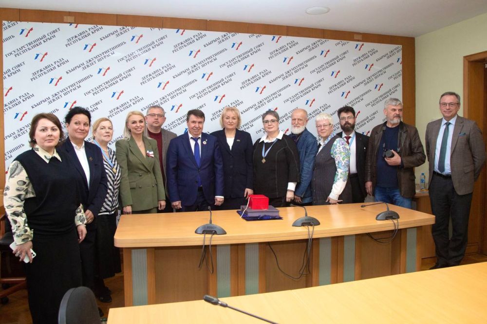 Анастасия Гридчина: Крым посетила делегация международной общественной организации Императорского Православного Палестинского Общества Калужского регионального отделения, а также депутат законодательного собрания Калужской... Анастасия Гридчина: Крым посетила делегация международной общественной организации Императорского Православного Палестинского Общества Калужского регионального отделения, а также депутат законодательного собрания Калужской...