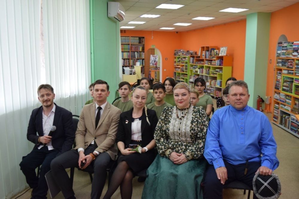 Иван Мезюхо: В эти предпраздничные дни, предваряющие 11-ю годовщину Общекрымского референдума 2014 года и воссоединения Крыма с Россией, вся страна с крымчанами Иван Мезюхо: В эти предпраздничные дни, предваряющие 11-ю годовщину Общекрымского референдума 2014 года и воссоединения Крыма с Россией, вся страна с крымчанами