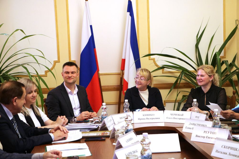 Состоялось первое заседание нового состава Общественного совета при Министерстве финансов Республики Крым на период работы 2025-2027 годов, на котором были избраны председатель, заместитель и секретарь совета Состоялось первое заседание нового состава Общественного совета при Министерстве финансов Республики Крым на период работы 2025-2027 годов, на котором были избраны председатель, заместитель и секретарь совета