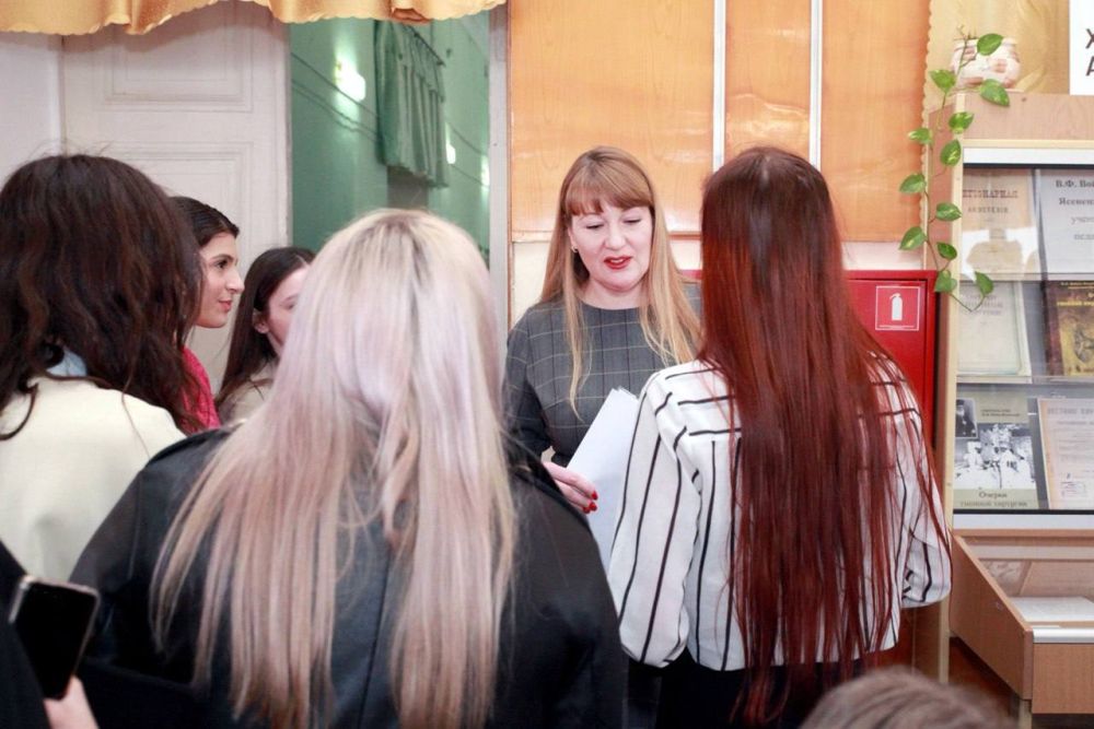 В Мединституте КФУ им. В. И. Вернадского проходят встречи выпускников с руководителями крымских медорганизаций В Мединституте КФУ им. В. И. Вернадского проходят встречи выпускников с руководителями крымских медорганизаций