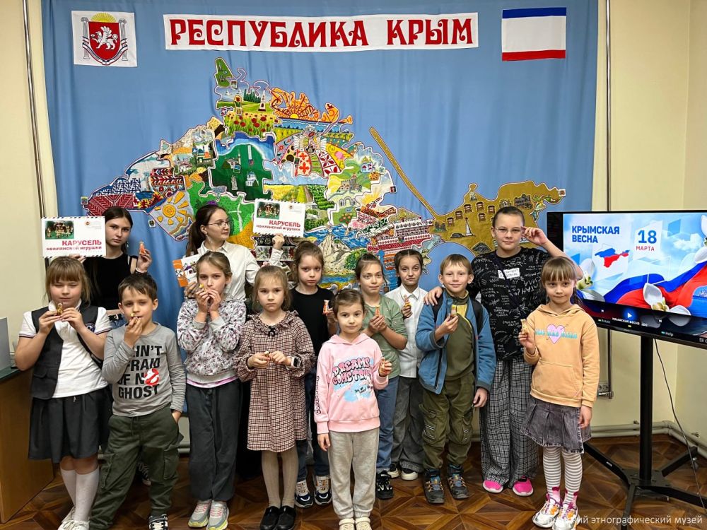 В Крымском этнографическом музее 14 марта 2025 года состоялось мероприятие-мастер-класс по росписи традиционной кожлянской глиняной игрушки-свистульки В Крымском этнографическом музее 14 марта 2025 года состоялось мероприятие-мастер-класс по росписи традиционной кожлянской глиняной игрушки-свистульки