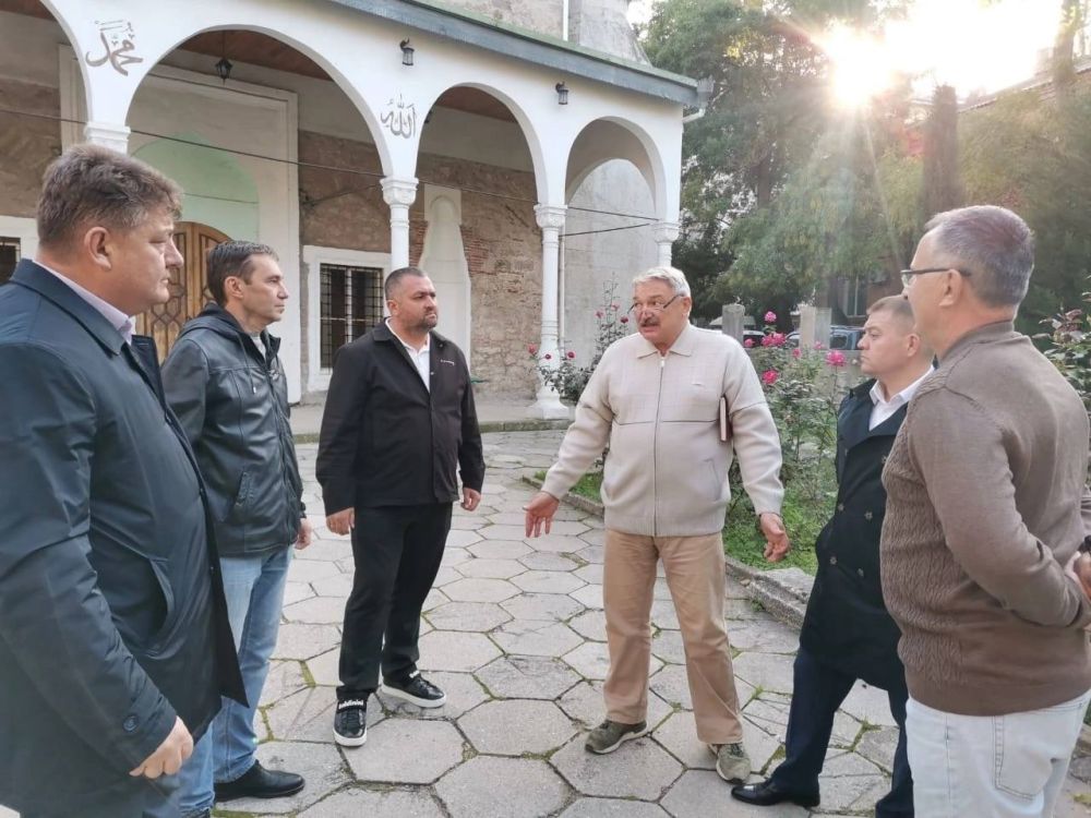 Сегодня свой день рождения отмечает депутат Феодосийского городского совета Республики Крым третьего созыва Сельвер Меметович Аблаев Сегодня свой день рождения отмечает депутат Феодосийского городского совета Республики Крым третьего созыва Сельвер Меметович Аблаев