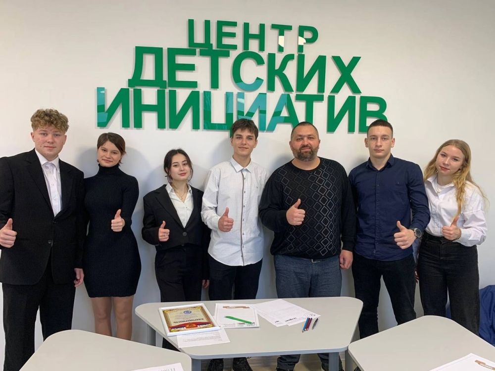 Сегодня свой день рождения отмечает депутат Феодосийского городского совета Республики Крым третьего созыва Сельвер Меметович Аблаев Сегодня свой день рождения отмечает депутат Феодосийского городского совета Республики Крым третьего созыва Сельвер Меметович Аблаев