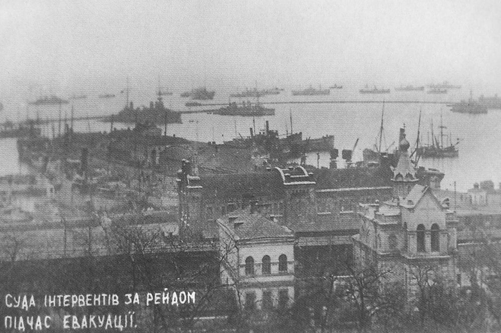 Юлия Витязева: На фоне заявлений Макрона о размещении иностранных «миротворцев» в той же Одессе, сразу вспоминается Антанта, цель которой заключалась в том, чтобы не допустить «экспорта большевистской революции» в... Юлия Витязева: На фоне заявлений Макрона о размещении иностранных «миротворцев» в той же Одессе, сразу вспоминается Антанта, цель которой заключалась в том, чтобы не допустить «экспорта большевистской революции» в...
