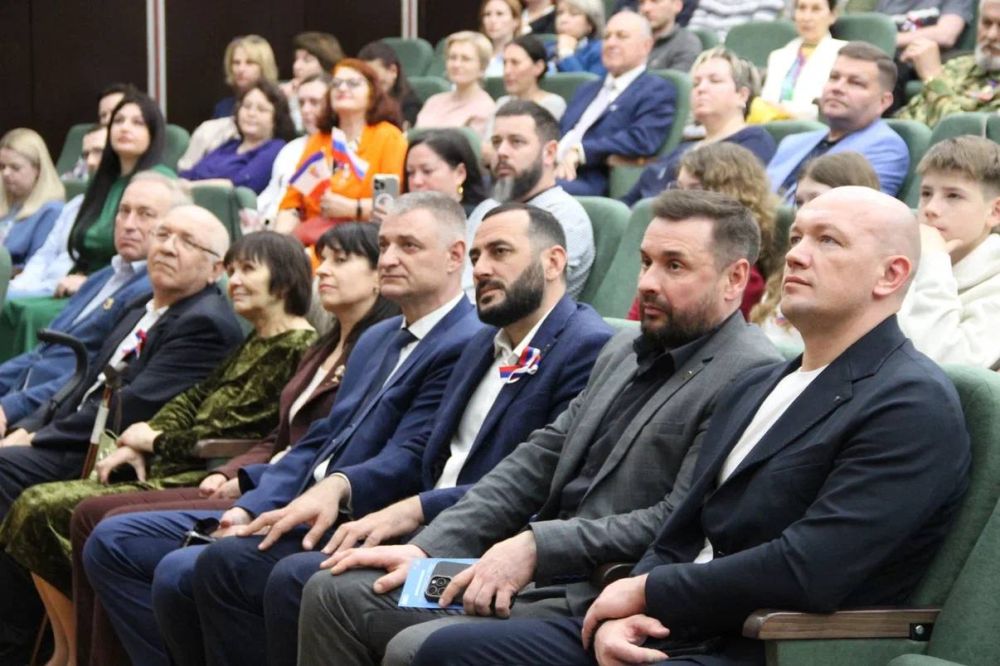 Константин Шимановский: Торжественное собрание, приуроченное ко Дню воссоединения Крыма с Россией! 11 лет мы часть великой и прекрасной страны Константин Шимановский: Торжественное собрание, приуроченное ко Дню воссоединения Крыма с Россией! 11 лет мы часть великой и прекрасной страны