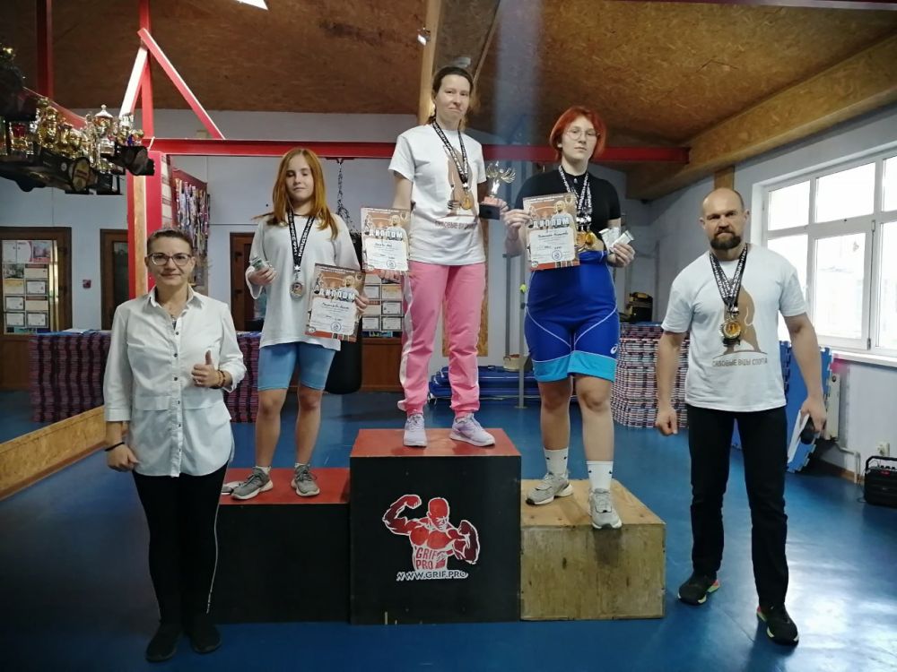 Состоялся первый чемпионат Феодосии по армлифтингу Состоялся первый чемпионат Феодосии по армлифтингу