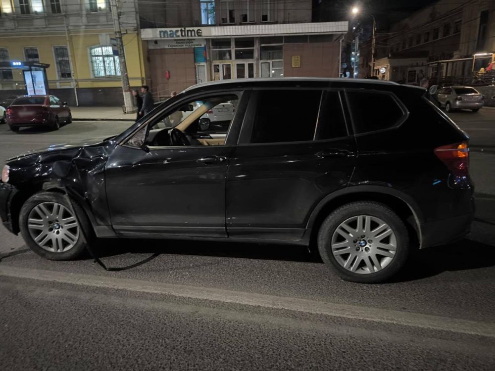 Девушка погибла под колёсами автомобиля в Симферополе Девушка погибла под колёсами автомобиля в Симферополе