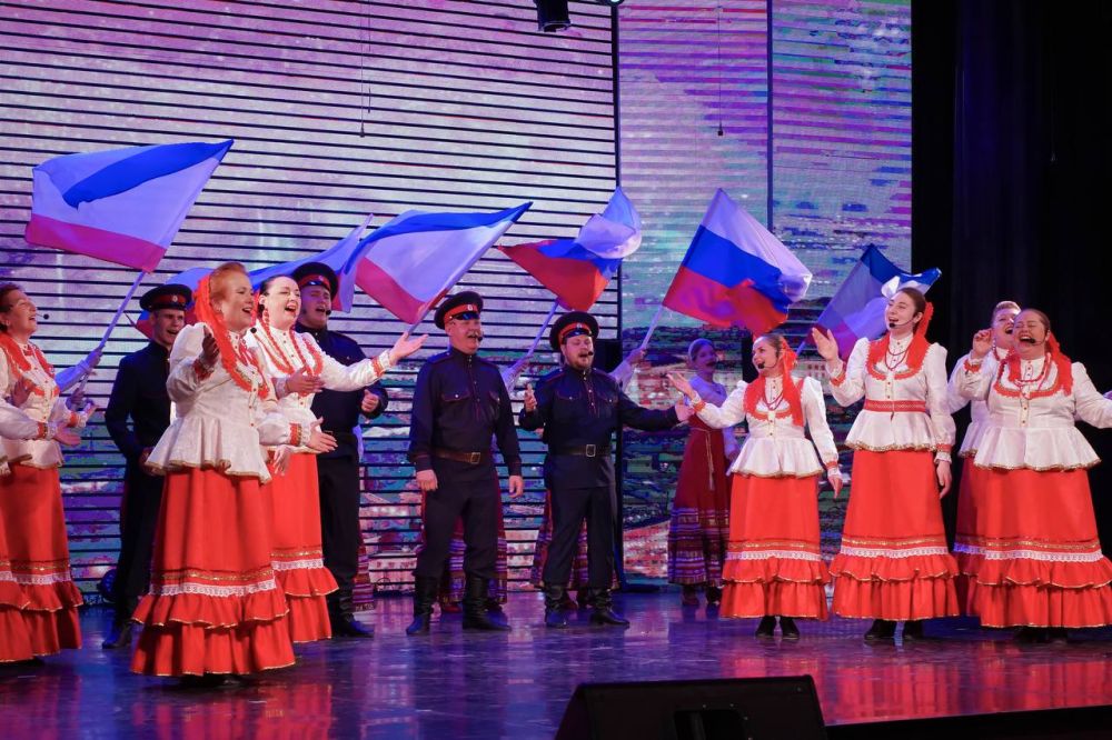 Анастасия Гридчина: Сегодня с удовольствием приняла участие в патриотическом концерте, посвященном Дню воссоединения Крыма с Россией – событию, ознаменовавшему новую эпоху в истории полуострова Анастасия Гридчина: Сегодня с удовольствием приняла участие в патриотическом концерте, посвященном Дню воссоединения Крыма с Россией – событию, ознаменовавшему новую эпоху в истории полуострова