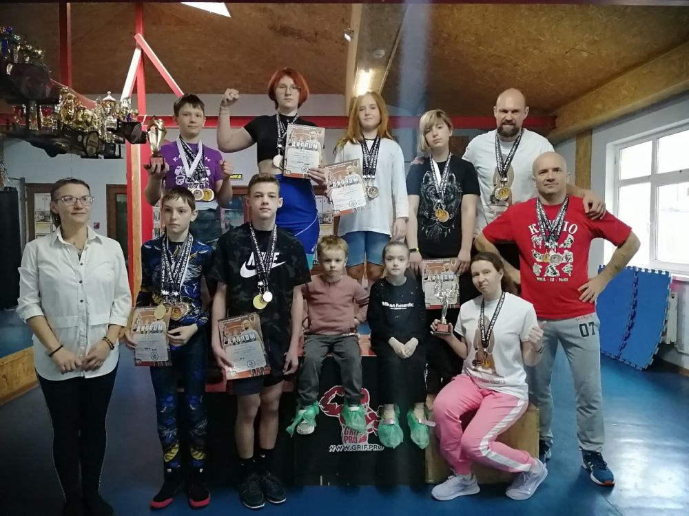 Состоялся первый чемпионат Феодосии по армлифтингу Состоялся первый чемпионат Феодосии по армлифтингу