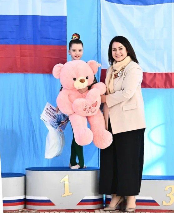 14 марта на базе Республиканского спортивно-тренировочного центра «Крым-СПОРТ» состоялся торжественный парад открытия и награждения Открытого традиционного юбилейного турнира по художественной гимнастике «Весенний вальс»... 14 марта на базе Республиканского спортивно-тренировочного центра «Крым-СПОРТ» состоялся торжественный парад открытия и награждения Открытого традиционного юбилейного турнира по художественной гимнастике «Весенний вальс»...