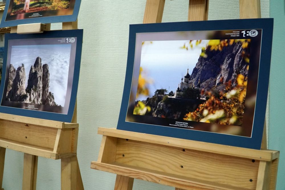 В УФСИН России по Алтайскому краю открылась фотовыставка, посвященная воссоединению Крыма и Севастополя с Россией 2 В УФСИН России по Алтайскому краю открылась фотовыставка, посвященная воссоединению Крыма и Севастополя с Россией 2