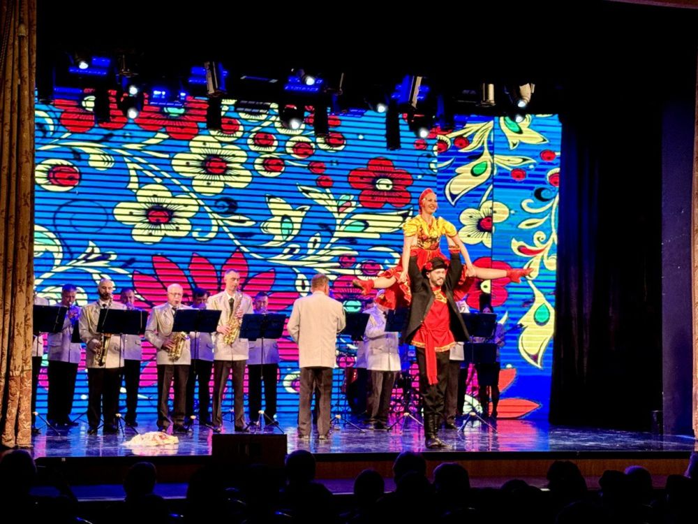 Коллектив Культурного центра МВД по Республике Крым принял участие в торжественном мероприятии, приуроченном годовщине воссоединения Крыма с Россией Коллектив Культурного центра МВД по Республике Крым принял участие в торжественном мероприятии, приуроченном годовщине воссоединения Крыма с Россией