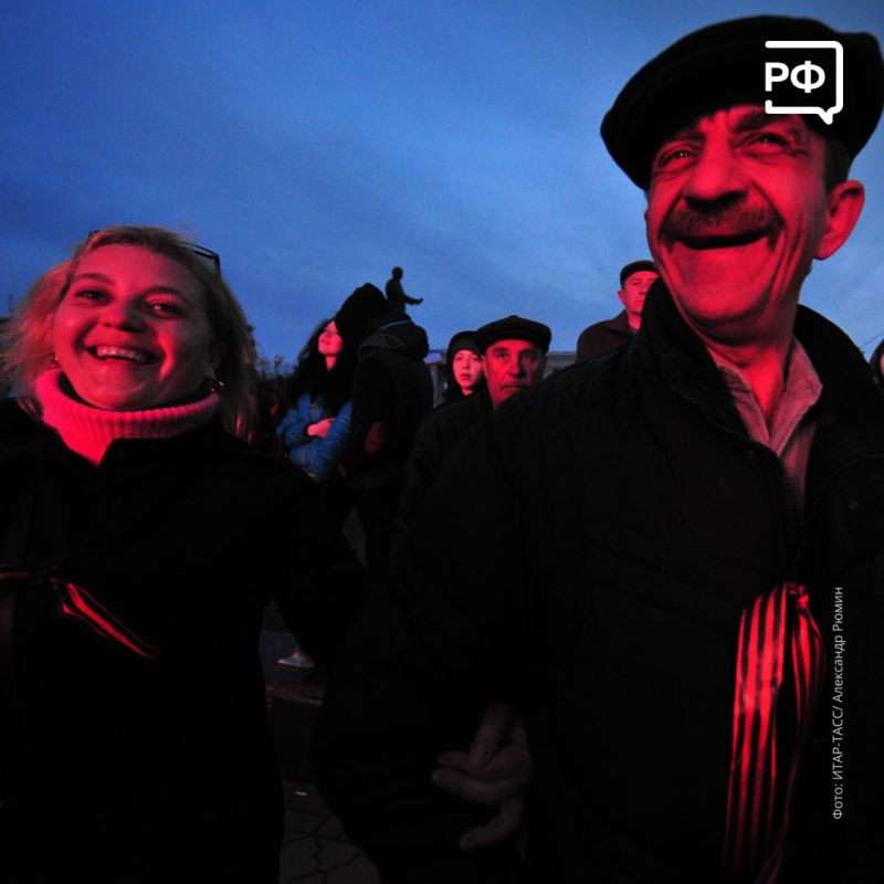 18 марта — День воссоединения Крыма с Россией! 18 марта — День воссоединения Крыма с Россией!