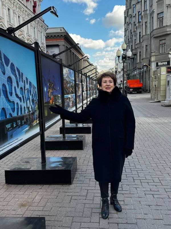 Екатерина Алтабаева: Сегодня приняла участие в открытии фотовыставки, посвященной одиннадцатой годовщине воссоединения Севастополя и Крыма с Россией Екатерина Алтабаева: Сегодня приняла участие в открытии фотовыставки, посвященной одиннадцатой годовщине воссоединения Севастополя и Крыма с Россией
