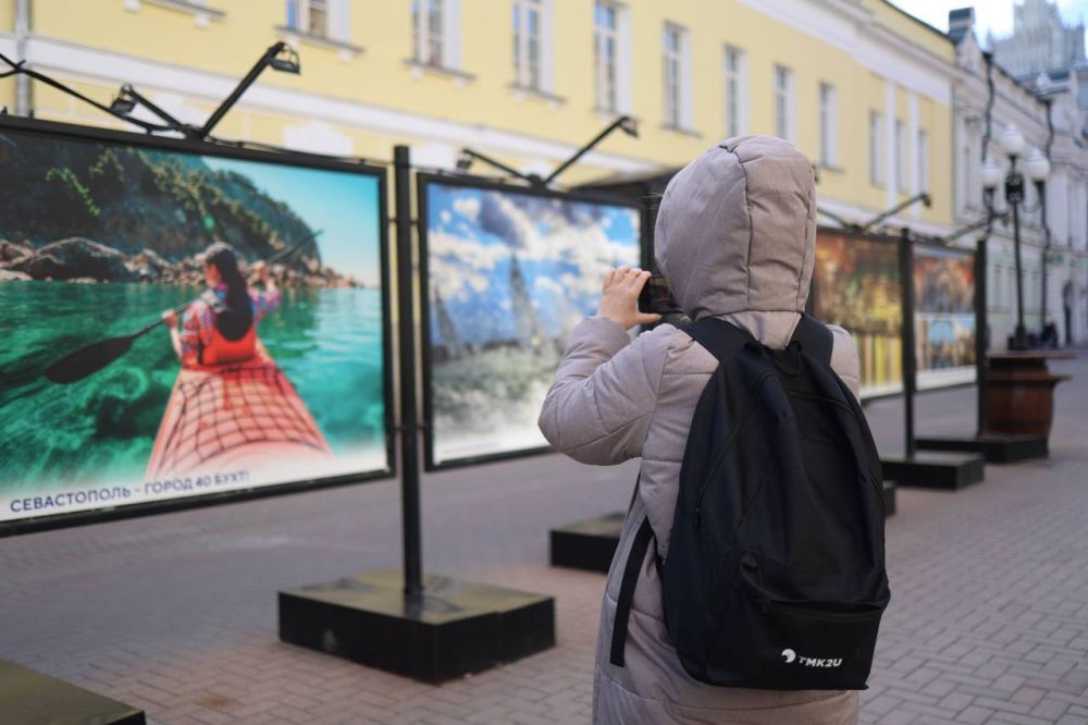 Екатерина Алтабаева: Сегодня приняла участие в открытии фотовыставки, посвященной одиннадцатой годовщине воссоединения Севастополя и Крыма с Россией Екатерина Алтабаева: Сегодня приняла участие в открытии фотовыставки, посвященной одиннадцатой годовщине воссоединения Севастополя и Крыма с Россией