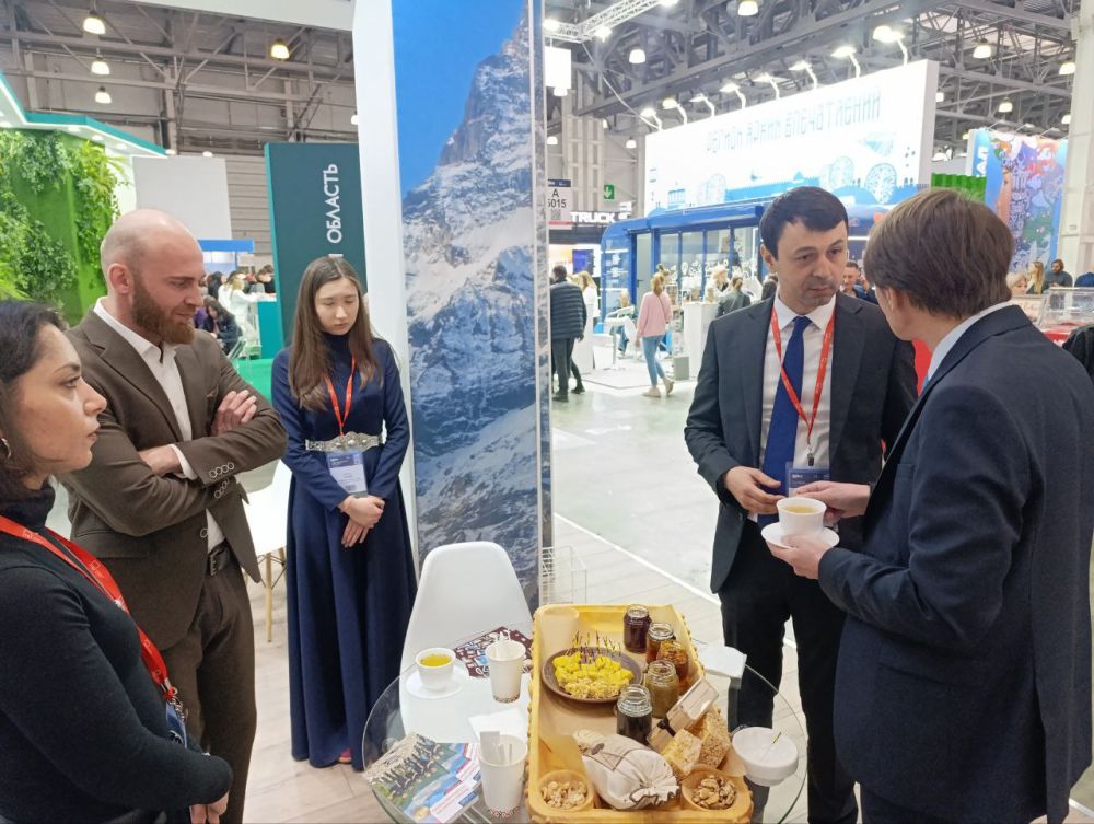 Республика Крым и Карачаево-Черкесская Республика будут сотрудничать в сфере туризма Республика Крым и Карачаево-Черкесская Республика будут сотрудничать в сфере туризма