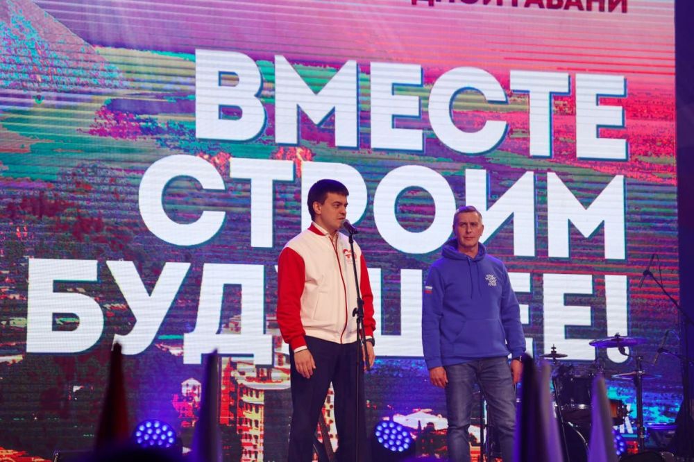 Работники учреждений и органов УИС приняли участие в праздничных мероприятиях, посвященных Дню воссоединения Крыма с Россией 2 Работники учреждений и органов УИС приняли участие в праздничных мероприятиях, посвященных Дню воссоединения Крыма с Россией 2