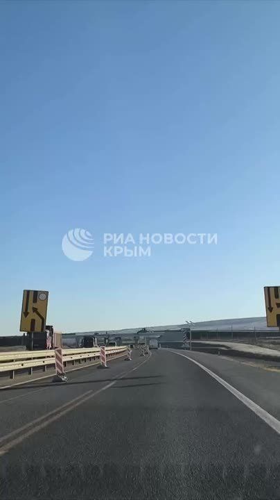 Ремонт путепровода на трассе "Таврида" в разгаре