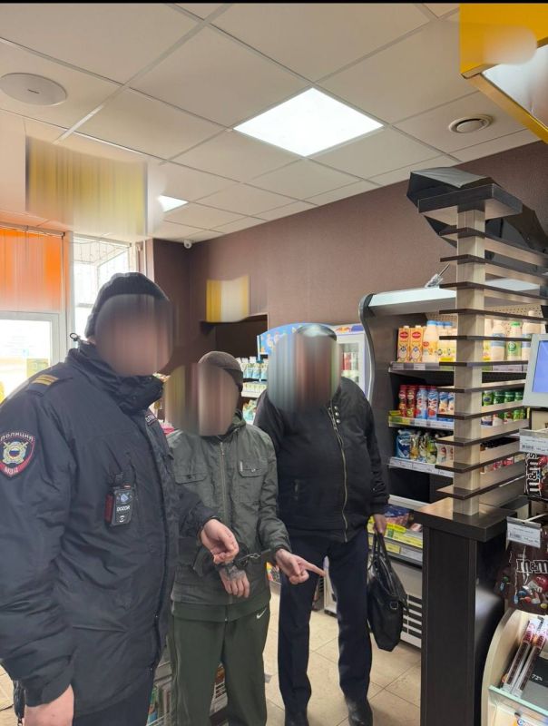 Ограбивший заправку на 2,6 тыс Ограбивший заправку на 2,6 тыс
