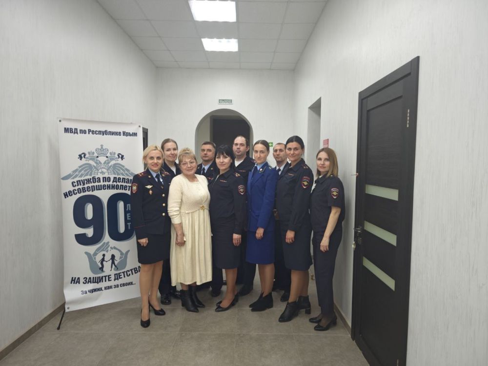           ,    90-      