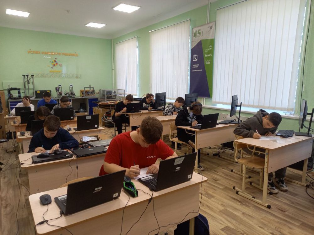 А вы увлекаетесь техническим моделированием? А наши участники - настоящие техники-моделисты!!! Сегодня в МАН "Искатель" состоялось открытие Республиканских соревнований по техническому моделированию! А вы увлекаетесь техническим моделированием? А наши участники - настоящие техники-моделисты!!! Сегодня в МАН "Искатель" состоялось открытие Республиканских соревнований по техническому моделированию!
