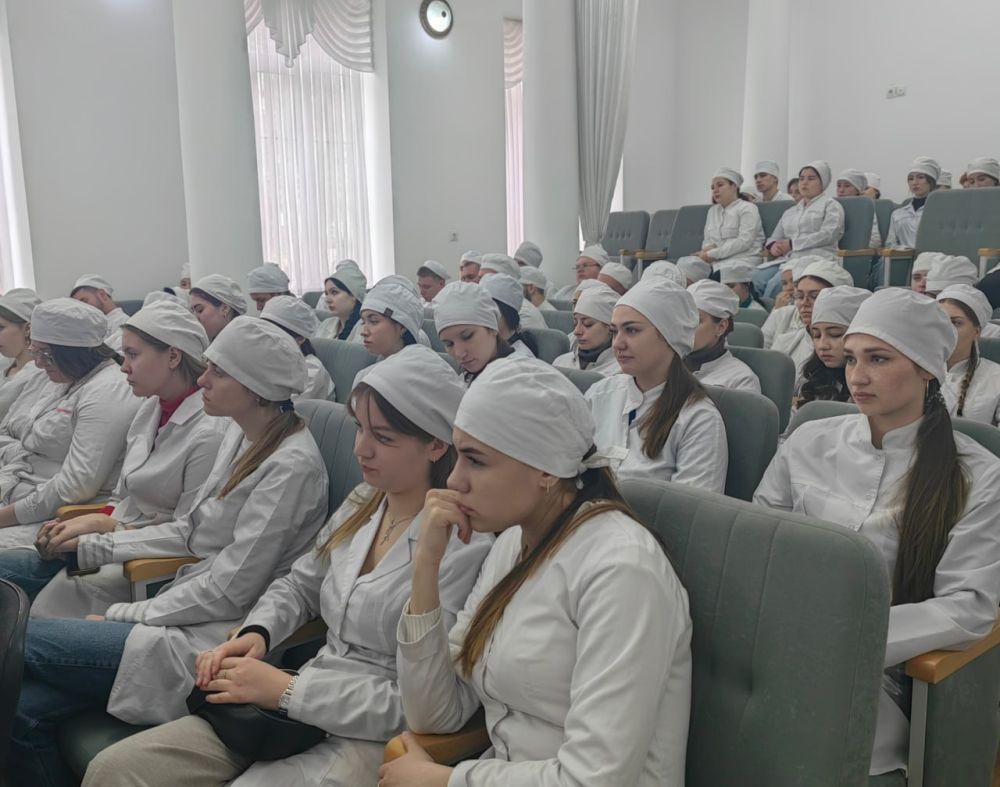 В Крымском медицинском колледже прошла Ярмарка вакансий В Крымском медицинском колледже прошла Ярмарка вакансий