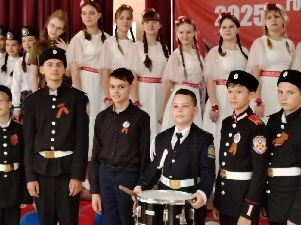 20 марта на базе МБОУ СОШ № 15 прошёл Муниципальный конкурс декламации и пения (номинация «Пение») на иностранных языках «Защитникам Родины славу поем» 20 марта на базе МБОУ СОШ № 15 прошёл Муниципальный конкурс декламации и пения (номинация «Пение») на иностранных языках «Защитникам Родины славу поем»