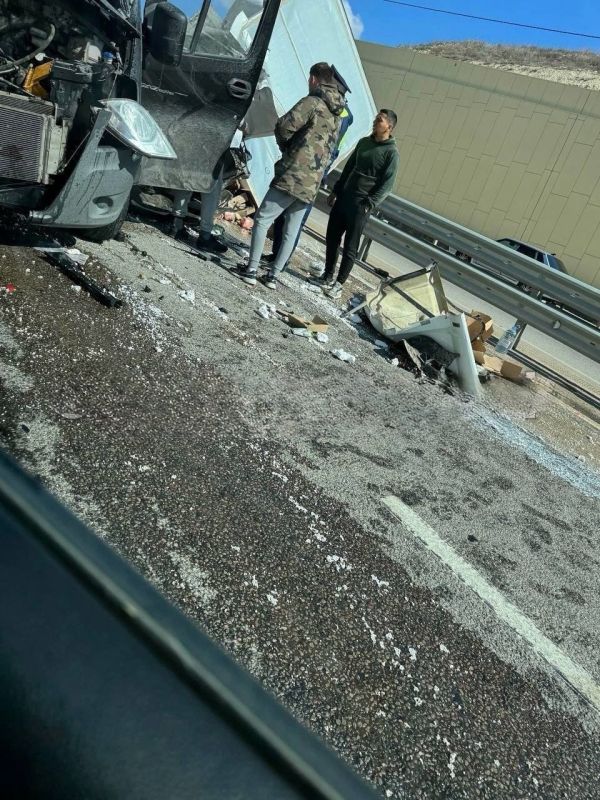 На месте ДТП под Севастополем работают правоохранители На месте ДТП под Севастополем работают правоохранители